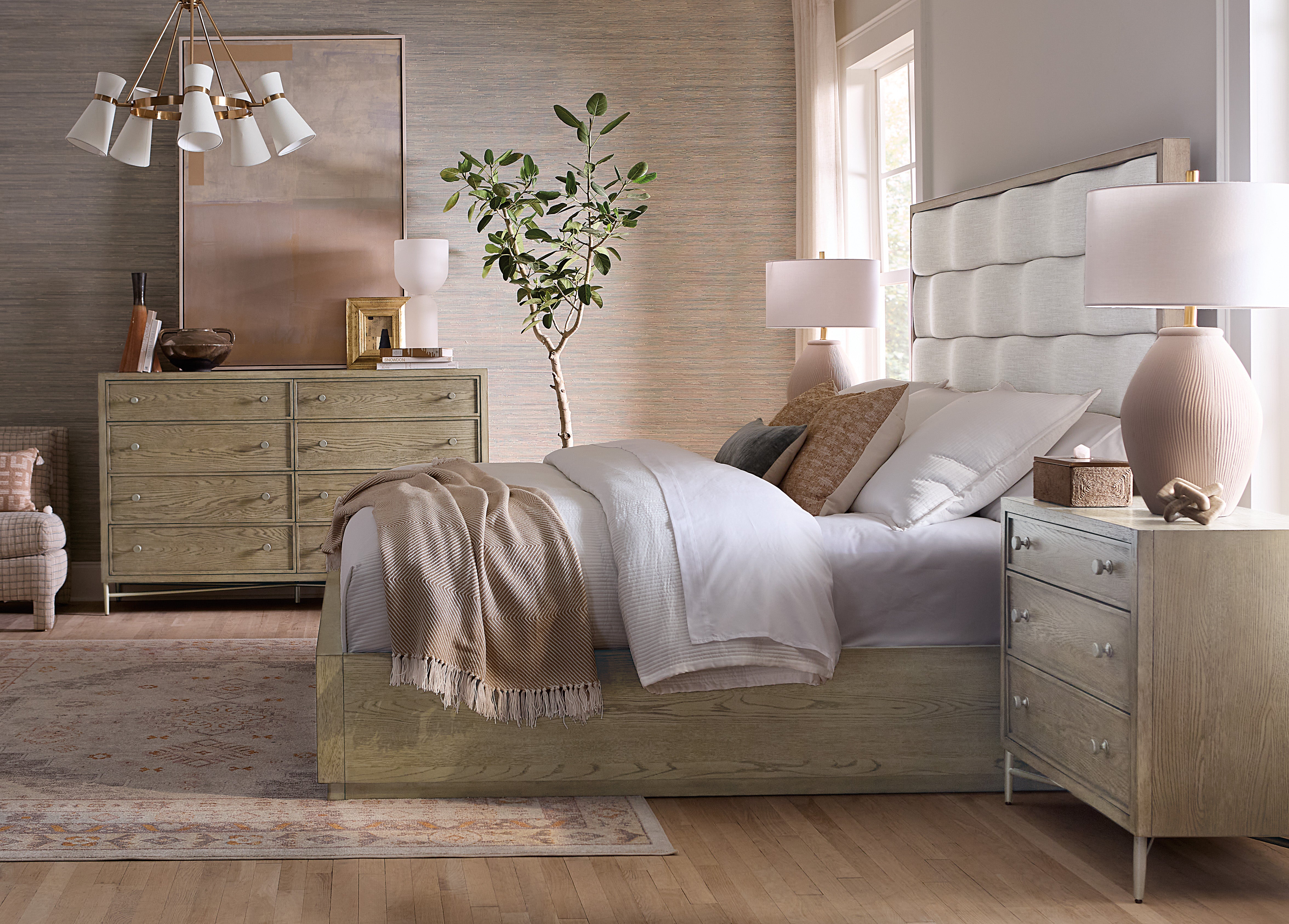 Sonnet King Upholstered Bed